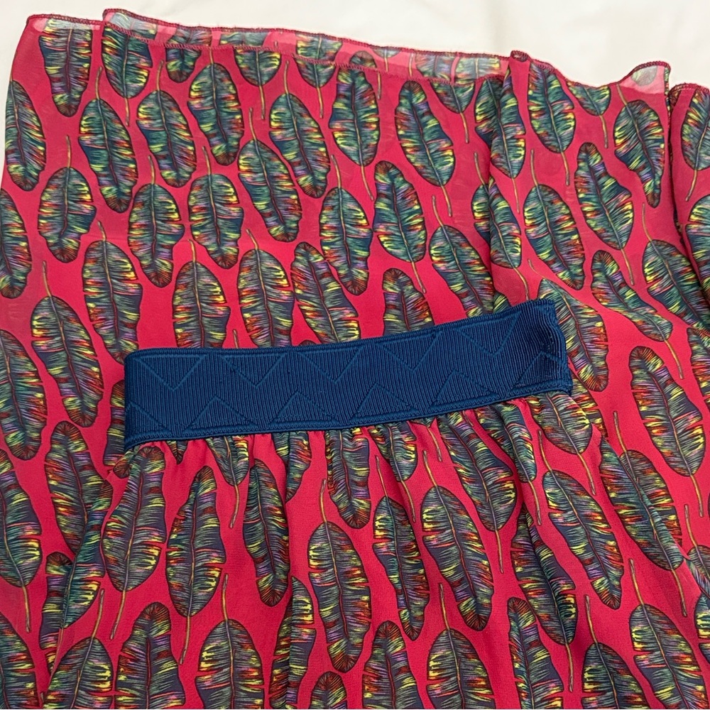 LuLaRoe Lola Skirt XL Feather Print Ruffle Hem Midi